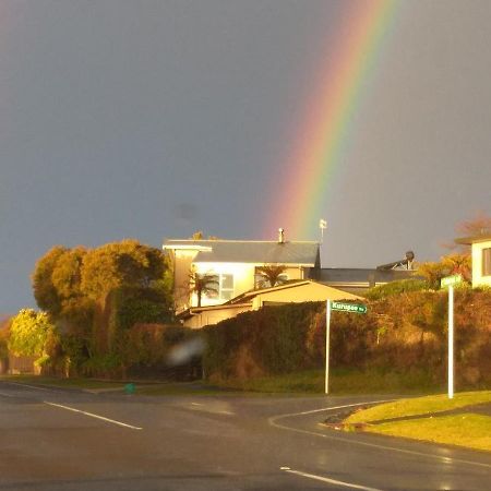 Charlies@Hilltop Deluxe Retreat Taupo Exterior foto